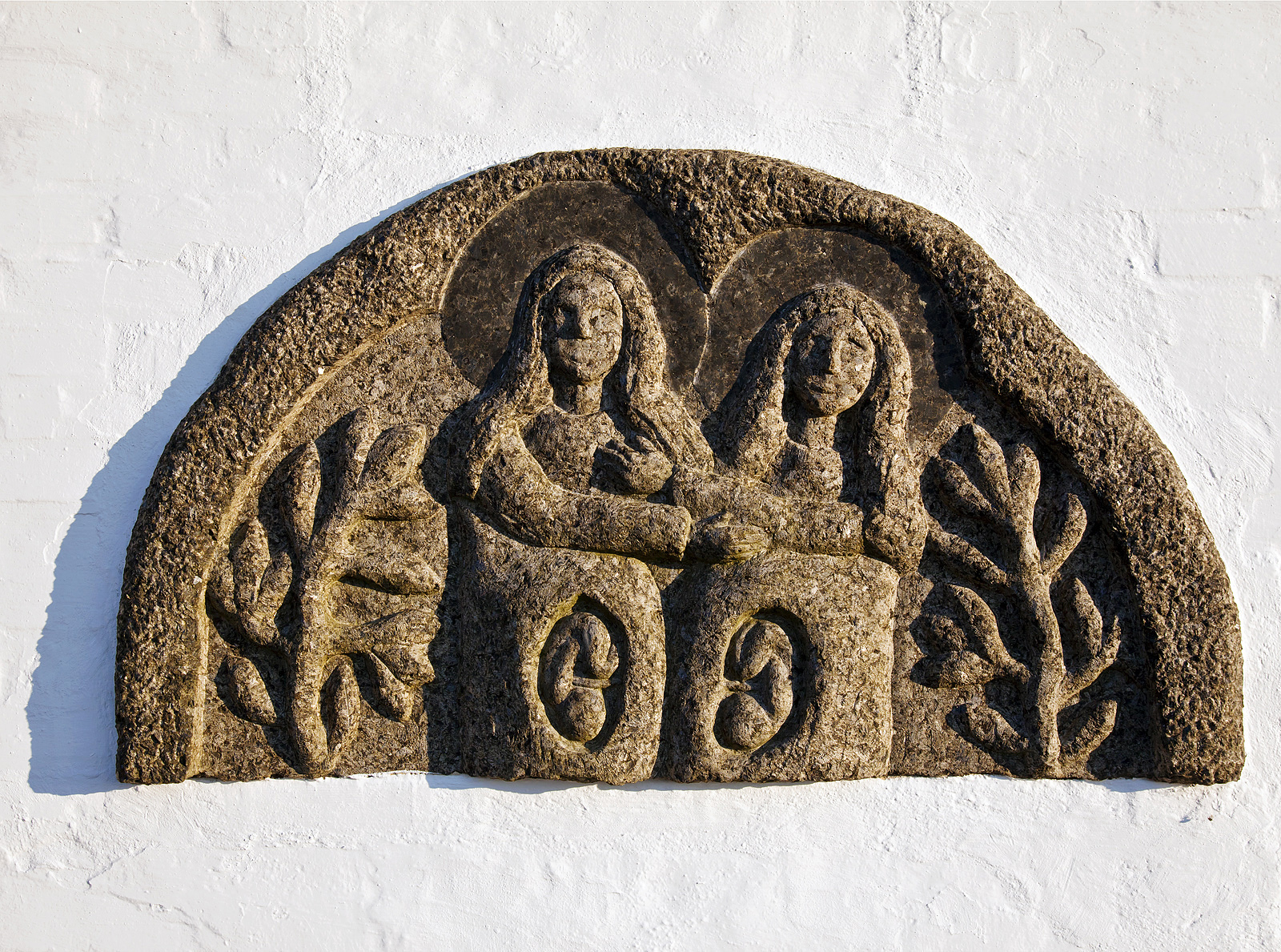 Jomfru Maria og Elisabeth. I maverne bærer de Jesus og Johannes Døberen